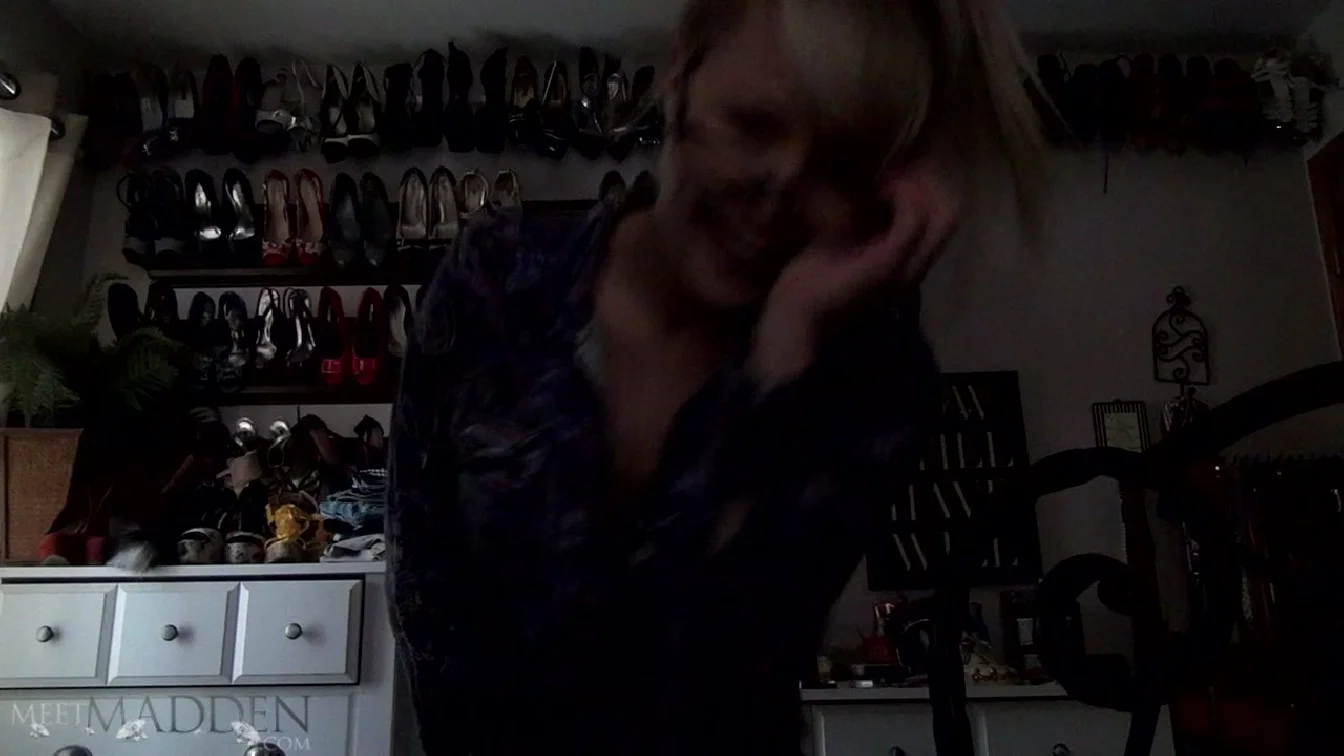 Preview of MeetMadden Sexy In Glasses XXX